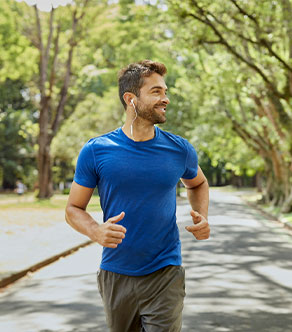 A man who may need total joint arthroplasty in Boynton Beach is active outside.
